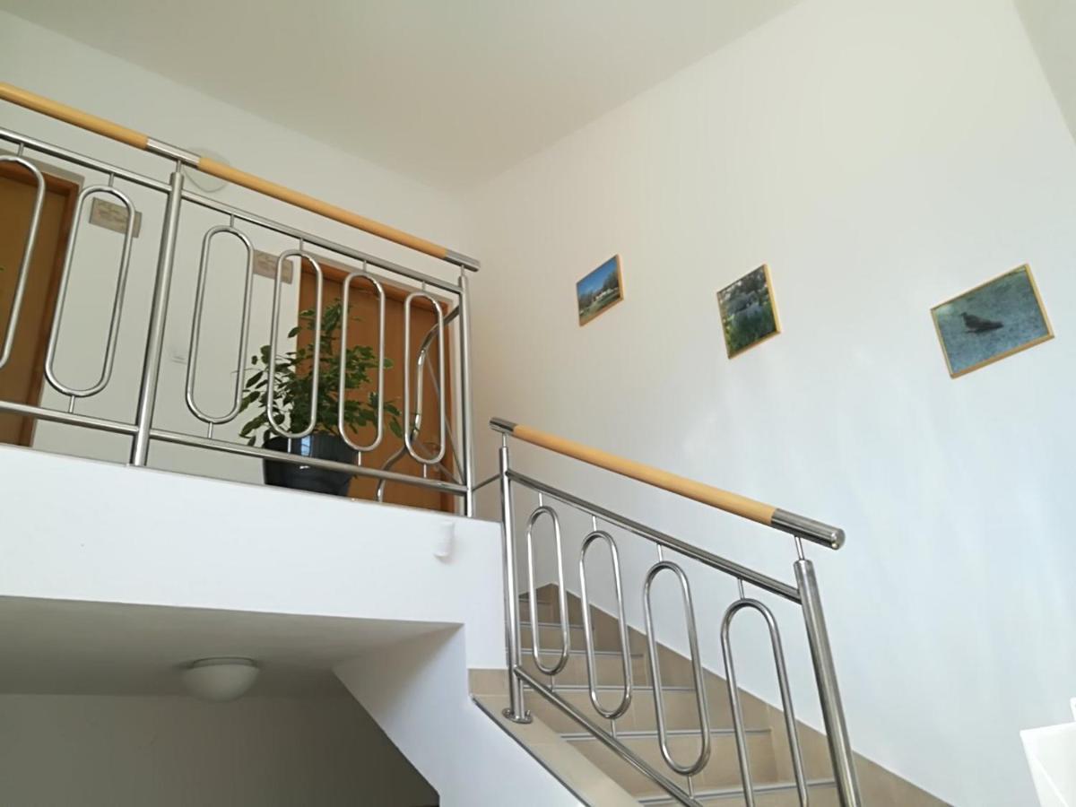 Apartment Mit- Mir Fondole Buitenkant foto