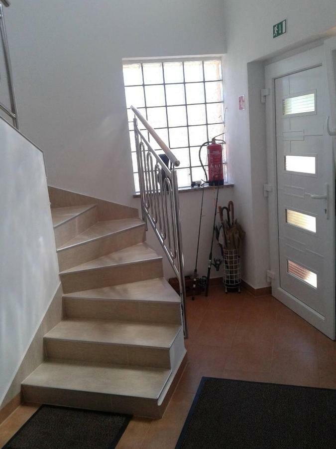 Apartment Mit- Mir Fondole Buitenkant foto