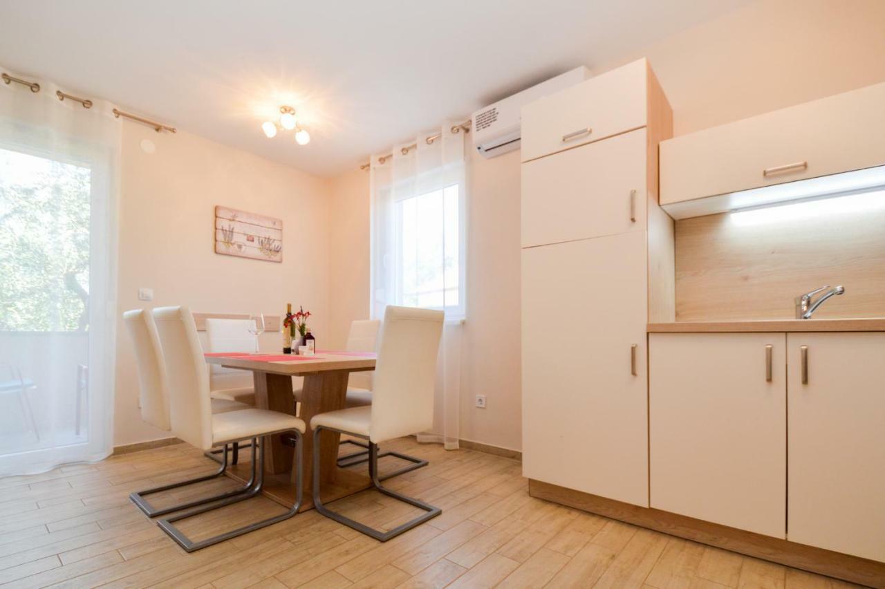Apartment Mit- Mir Fondole Buitenkant foto