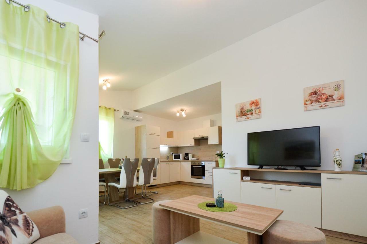 Apartment Mit- Mir Fondole Buitenkant foto