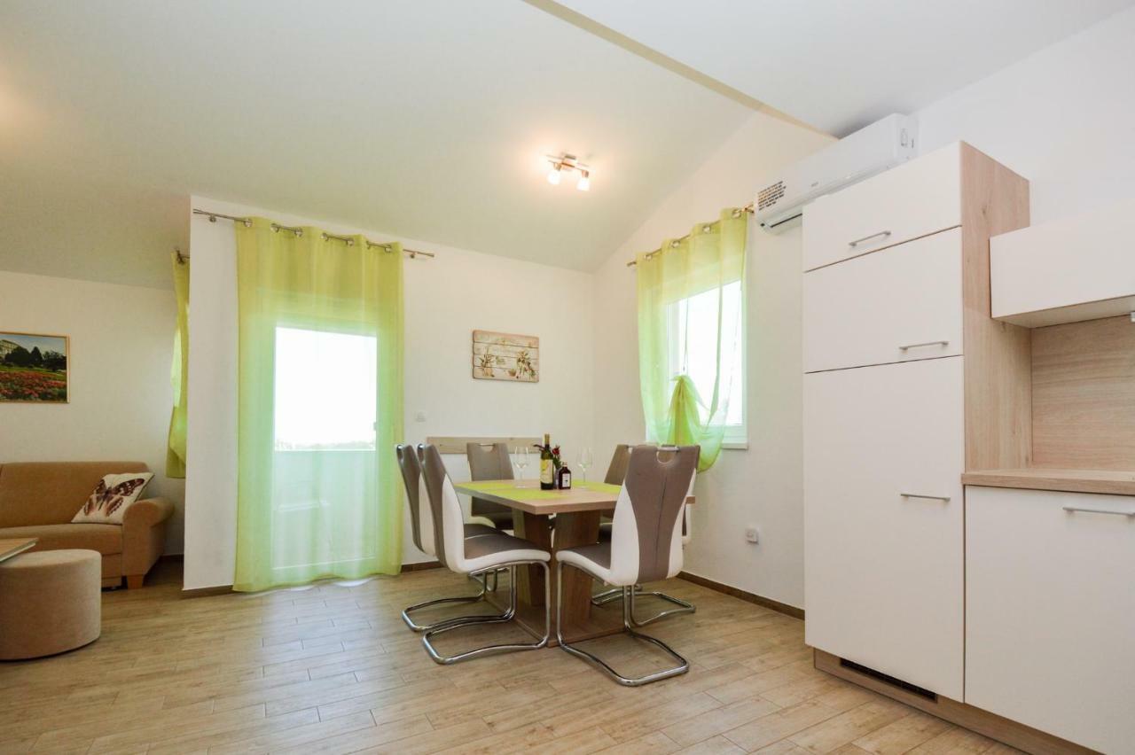 Apartment Mit- Mir Fondole Buitenkant foto